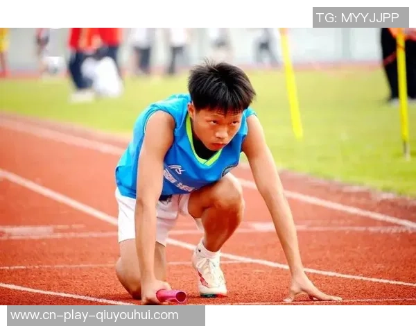 太燃了！关岭712名少年赛场追风 田径场演出“速度与热情”